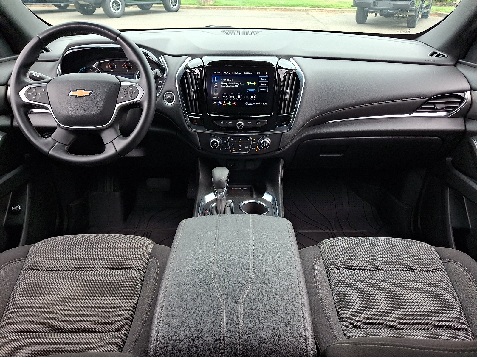 Used 2023 Chevrolet Traverse LT FWD image 15