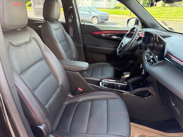 Used 2025 Chevrolet TrailBlazer RS w/ Convenience Package AWD/4WD image 28
