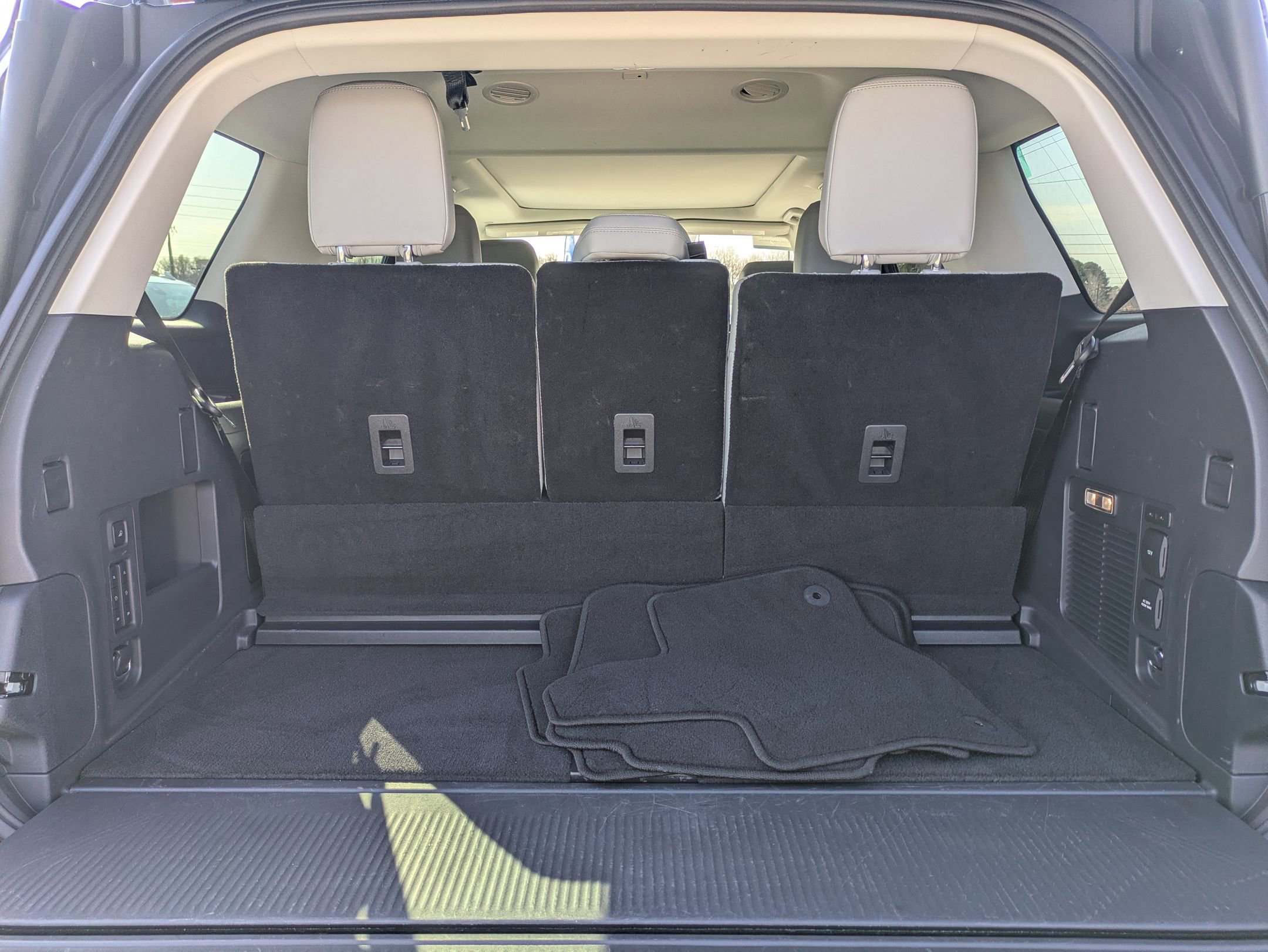 Certified 2025 Ford Expedition Active image 36