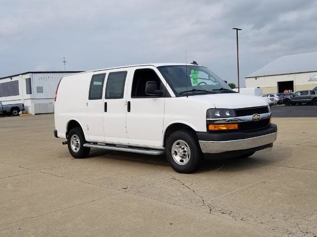 Used 2024 Chevrolet Express 2500 w/ Driver Convenience Package RWD image 11