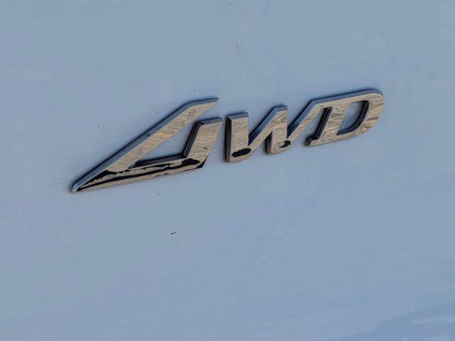 Used 2025 Genesis GV70 2.5T AWD/4WD image 13