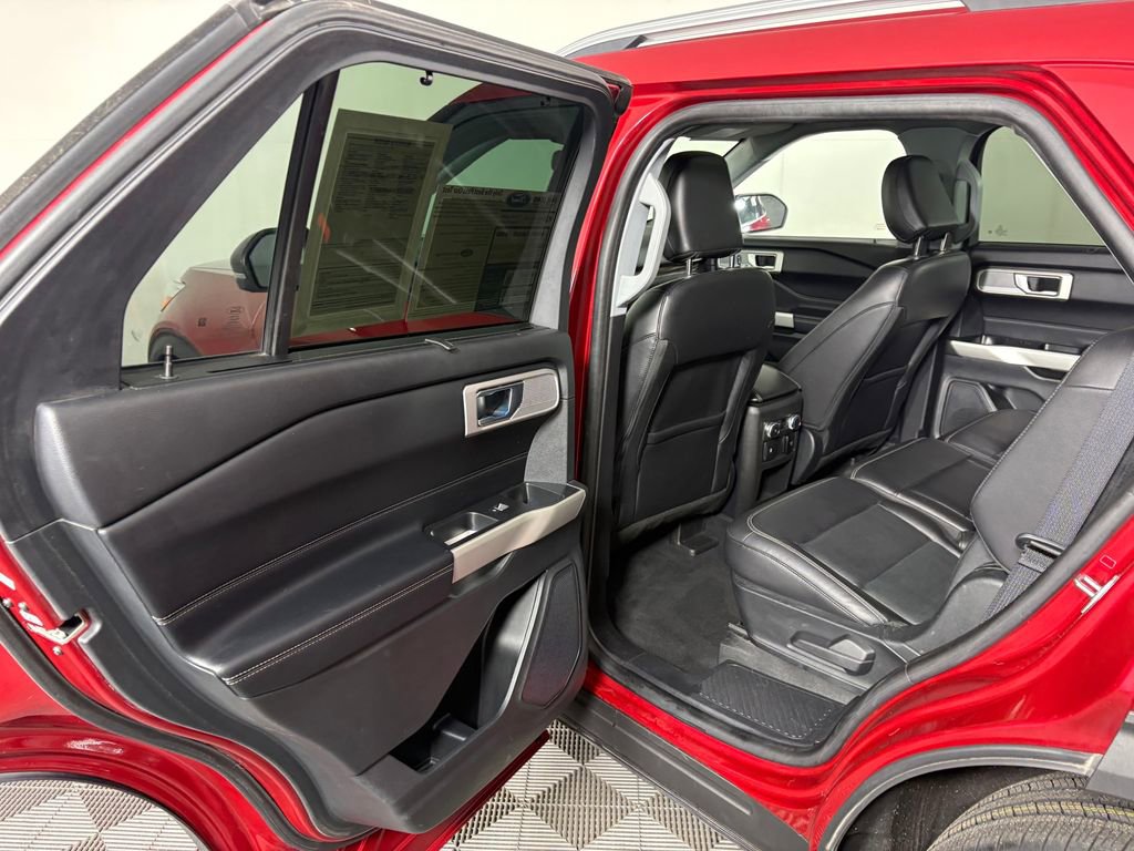 Certified 2021 Ford Explorer Limited w/ Equipment Group 301A AWD/4WD image 29