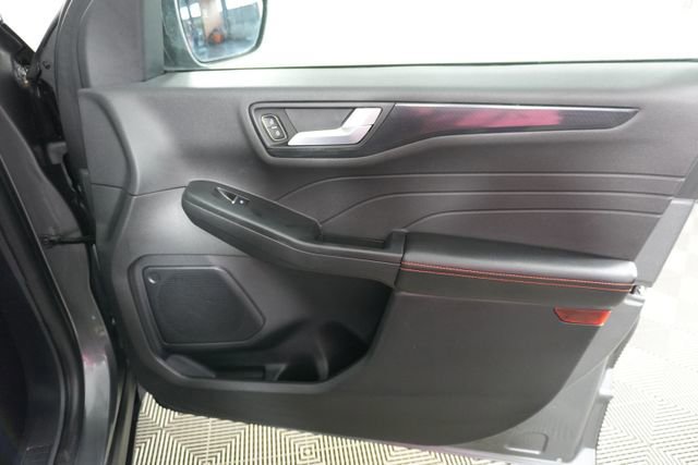 Certified 2025 Ford Escape ST-Line image 25