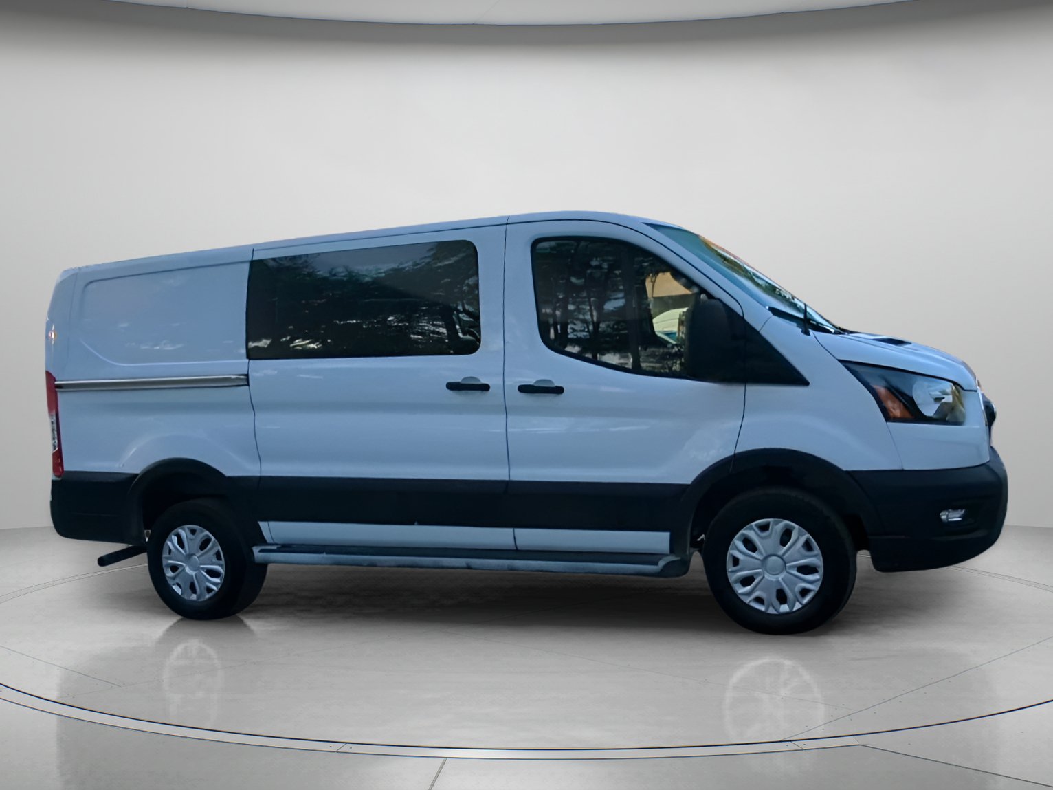 Certified 2025 Ford Transit 250 Low Roof w/ Exterior Upgrade Package RWD image 34