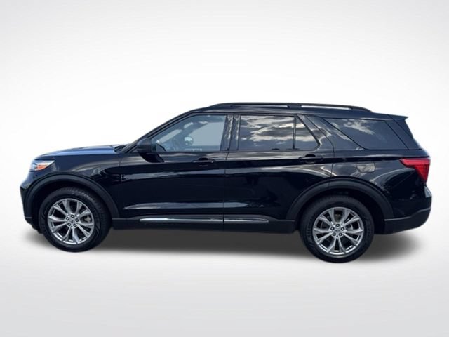 Certified 2020 Ford Explorer XLT w/ Equipment Group 202A AWD/4WD image 4