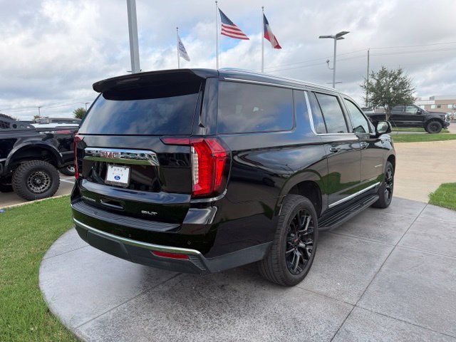Used 2022 GMC Yukon XL SLT w/ SLT Luxury Package AWD/4WD image 7