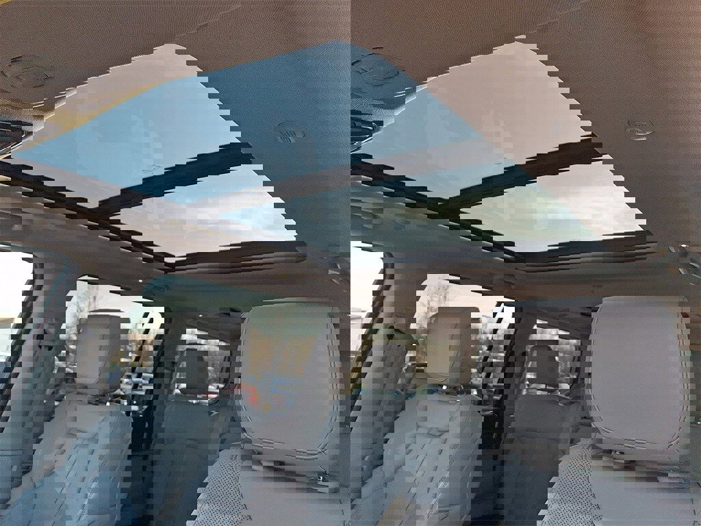 Used 2022 Jeep Wagoneer Series III w/ Premium Group I image 15