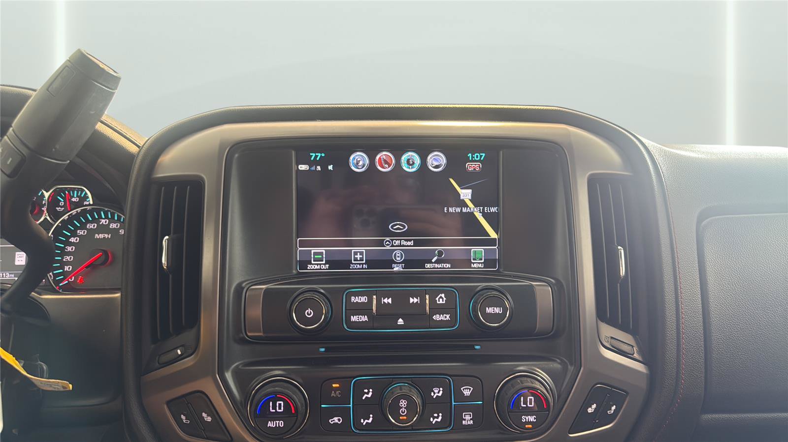 Used 2017 GMC Sierra 2500 SLT w/ All Terrain X HD Package AWD/4WD image 20