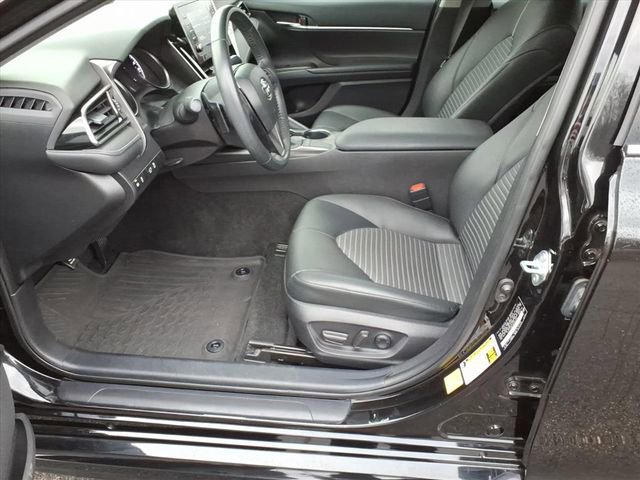 Used 2022 Toyota Camry SE image 16