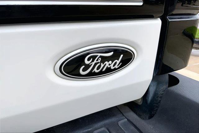 Certified 2022 Ford F450 Platinum w/ FX4 Off-Road Package image 31