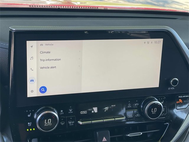 Used 2023 Toyota Highlander Platinum image 12