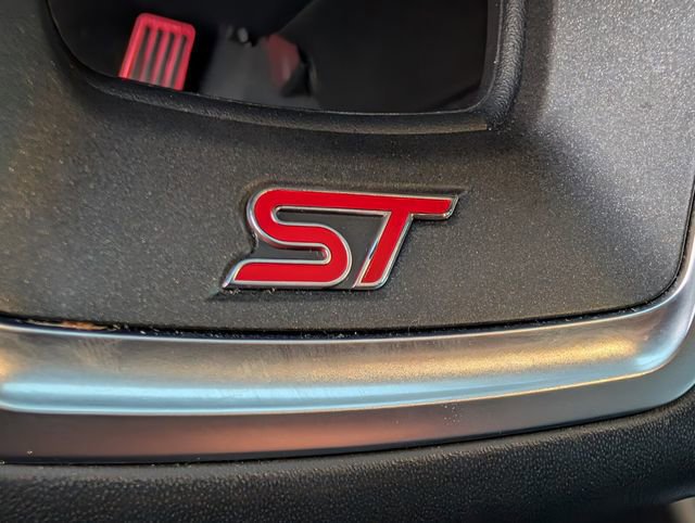 Certified 2024 Ford Explorer ST w/ Equipment Group 401A image 25