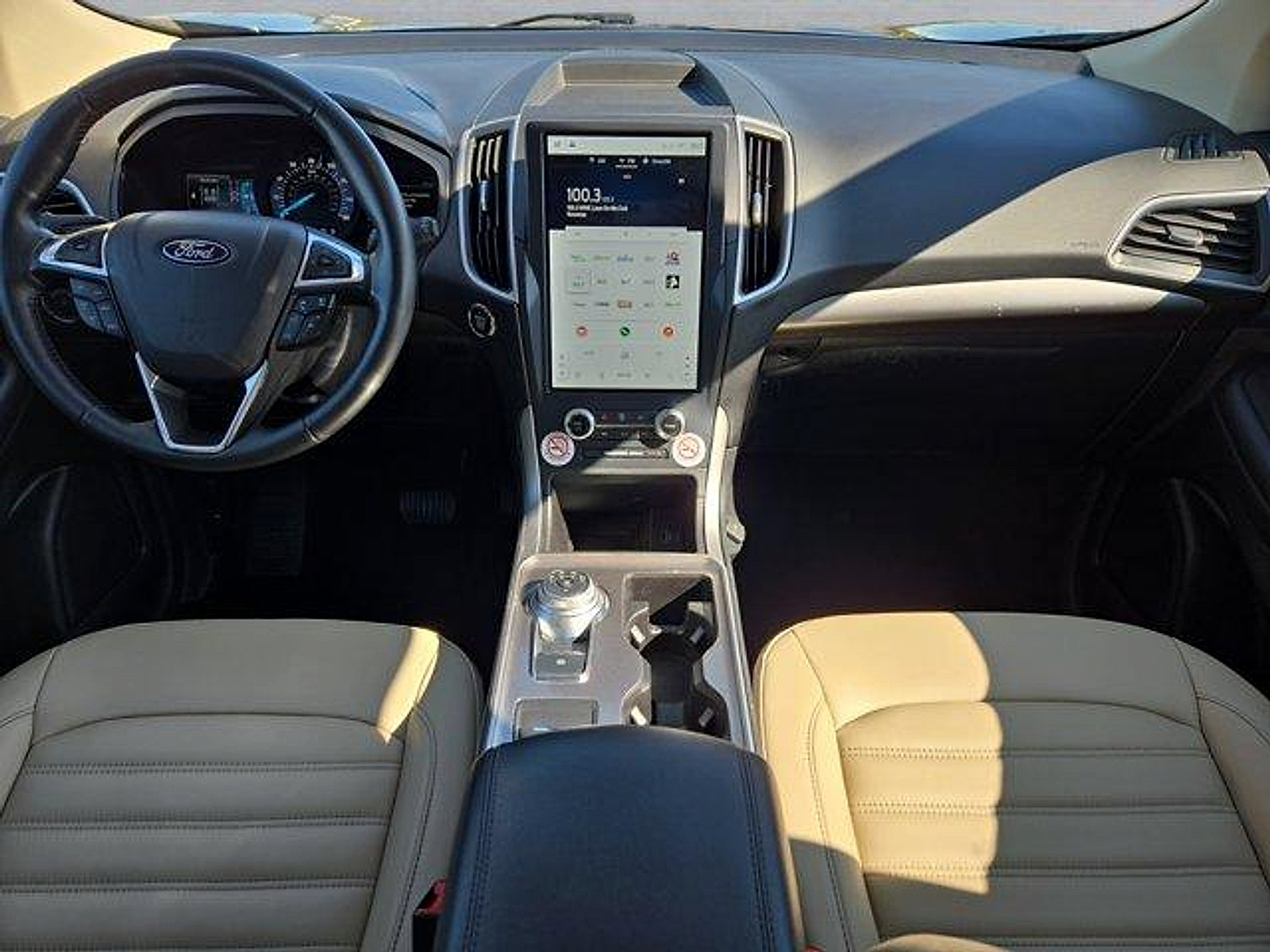 Certified 2023 Ford Edge SEL w/ Convenience Package AWD/4WD image 9