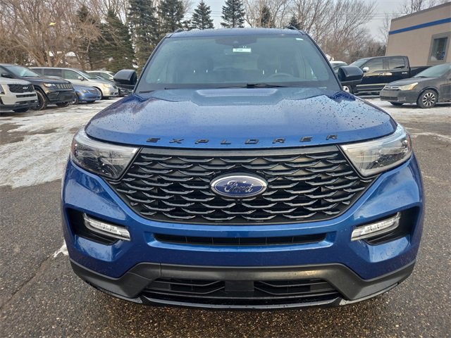 Certified 2023 Ford Explorer ST-Line image 8