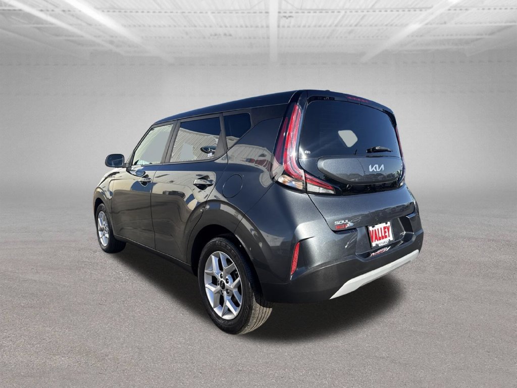 Used 2023 Kia Soul S FWD image 48