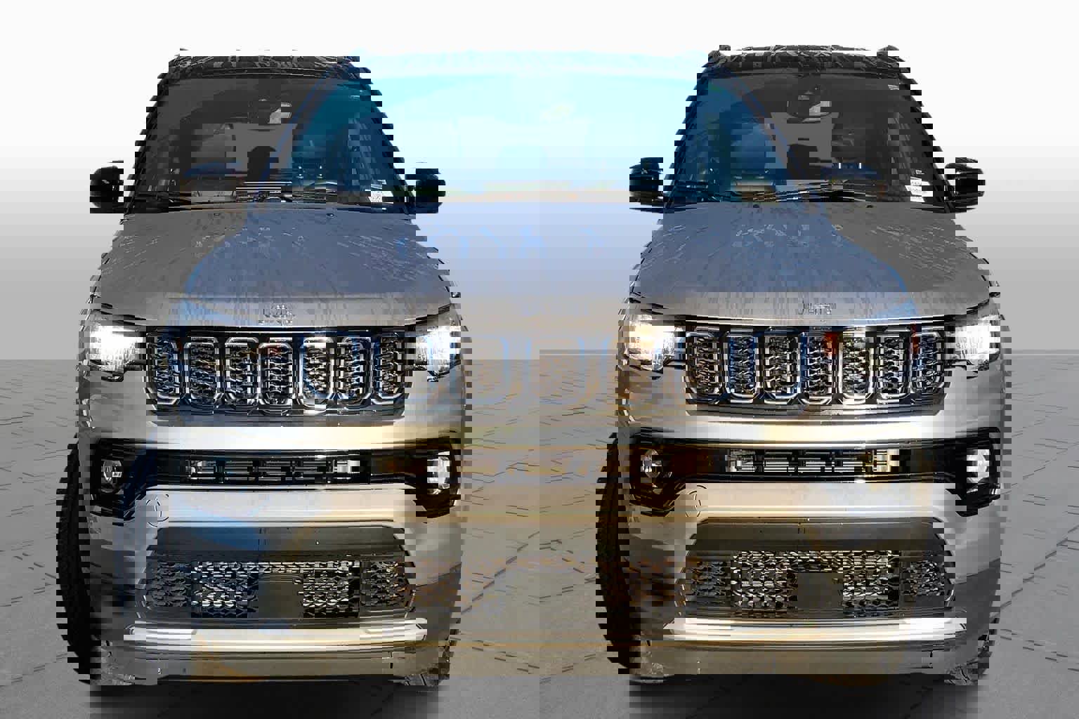 Used 2024 Jeep Compass Limited image 3