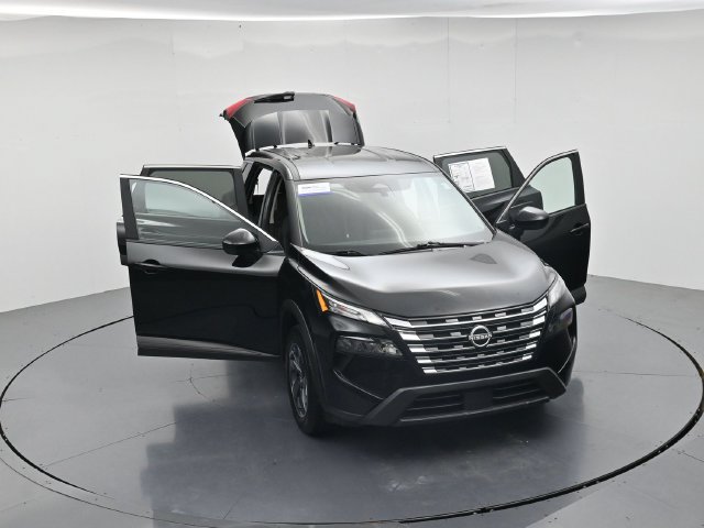 Used 2025 Nissan Rogue SV FWD image 48