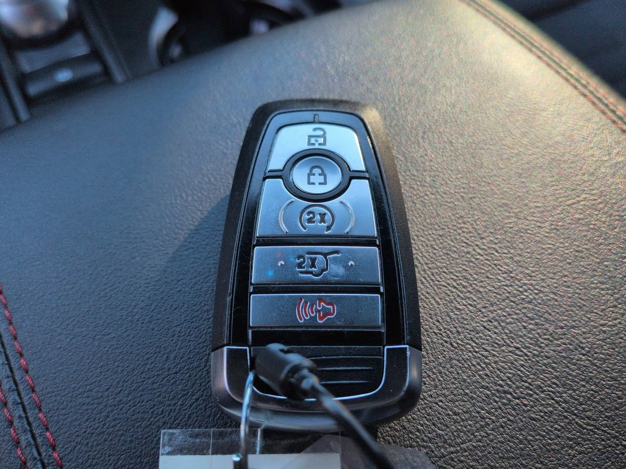 Certified 2025 Ford Explorer ST-Line AWD/4WD image 29