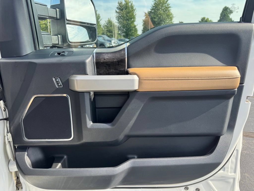 Certified 2022 Ford F250 Lariat w/ Lariat Ultimate Package AWD/4WD image 13