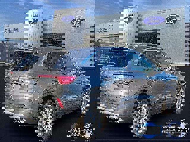 Certified 2022 Ford Escape SE w/ Convenience Package image 3