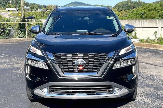 Used 2021 Nissan Rogue SV FWD image 3
