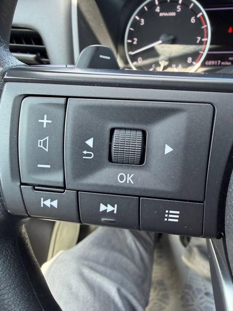 Used 2024 Nissan Rogue S AWD/4WD image 19