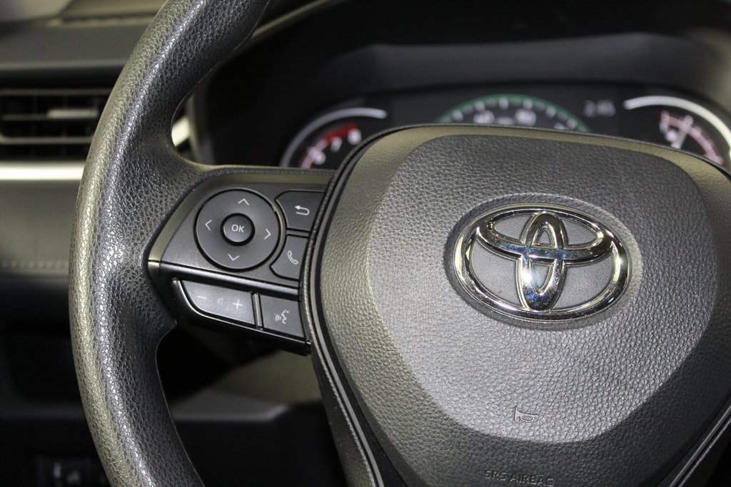 Used 2024 Toyota RAV4 XLE image 17
