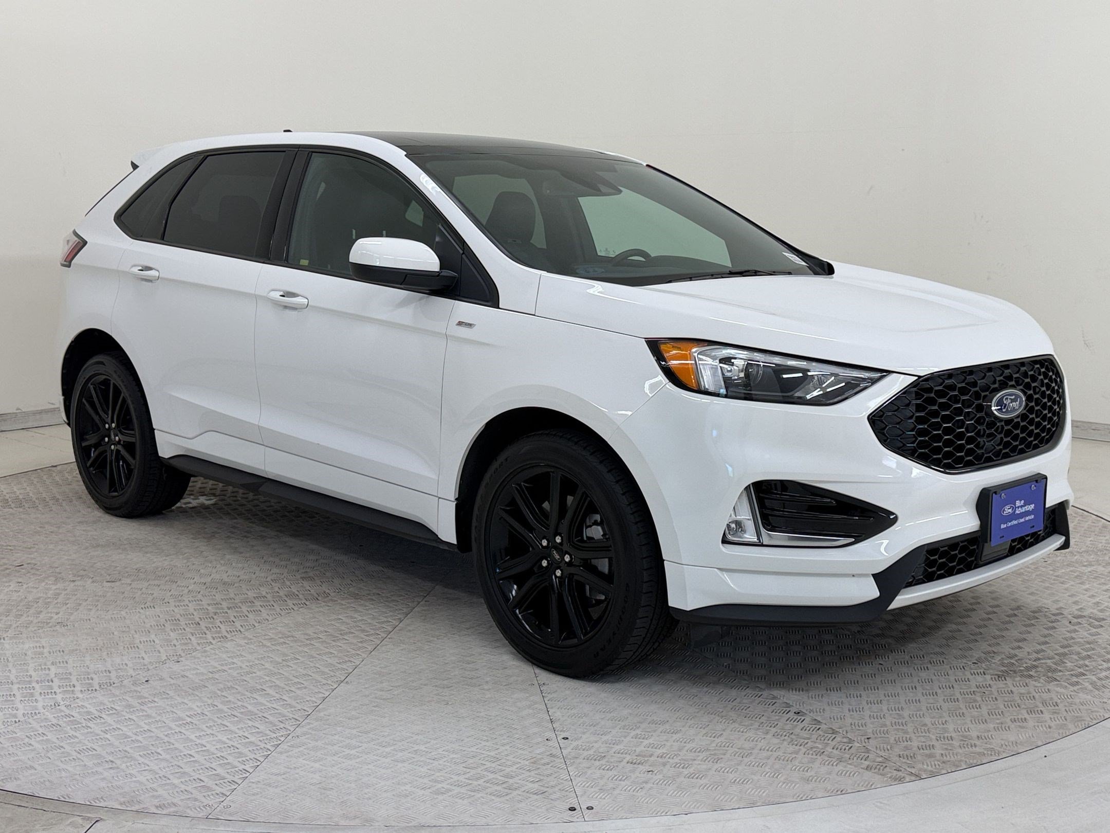Certified 2021 Ford Edge ST-Line FWD image 7