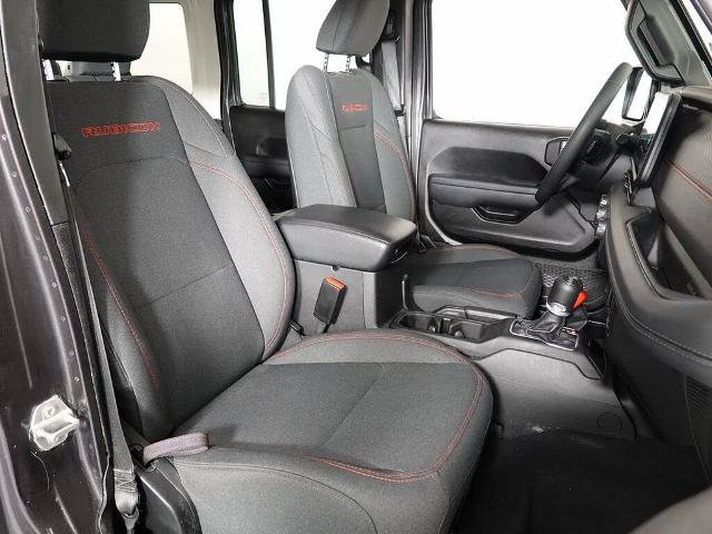 Used 2025 Jeep Wrangler Unlimited Rubicon AWD/4WD image 15