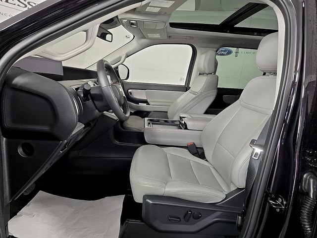 Certified 2025 Ford Expedition Active image 15