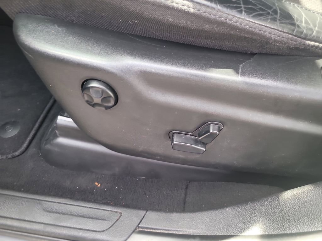 Used 2020 Jeep Grand Cherokee Altitude image 18