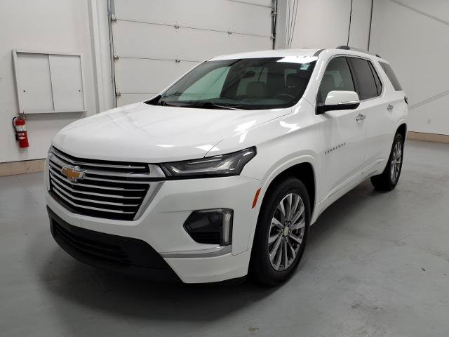 Used 2023 Chevrolet Traverse Premier FWD image 7