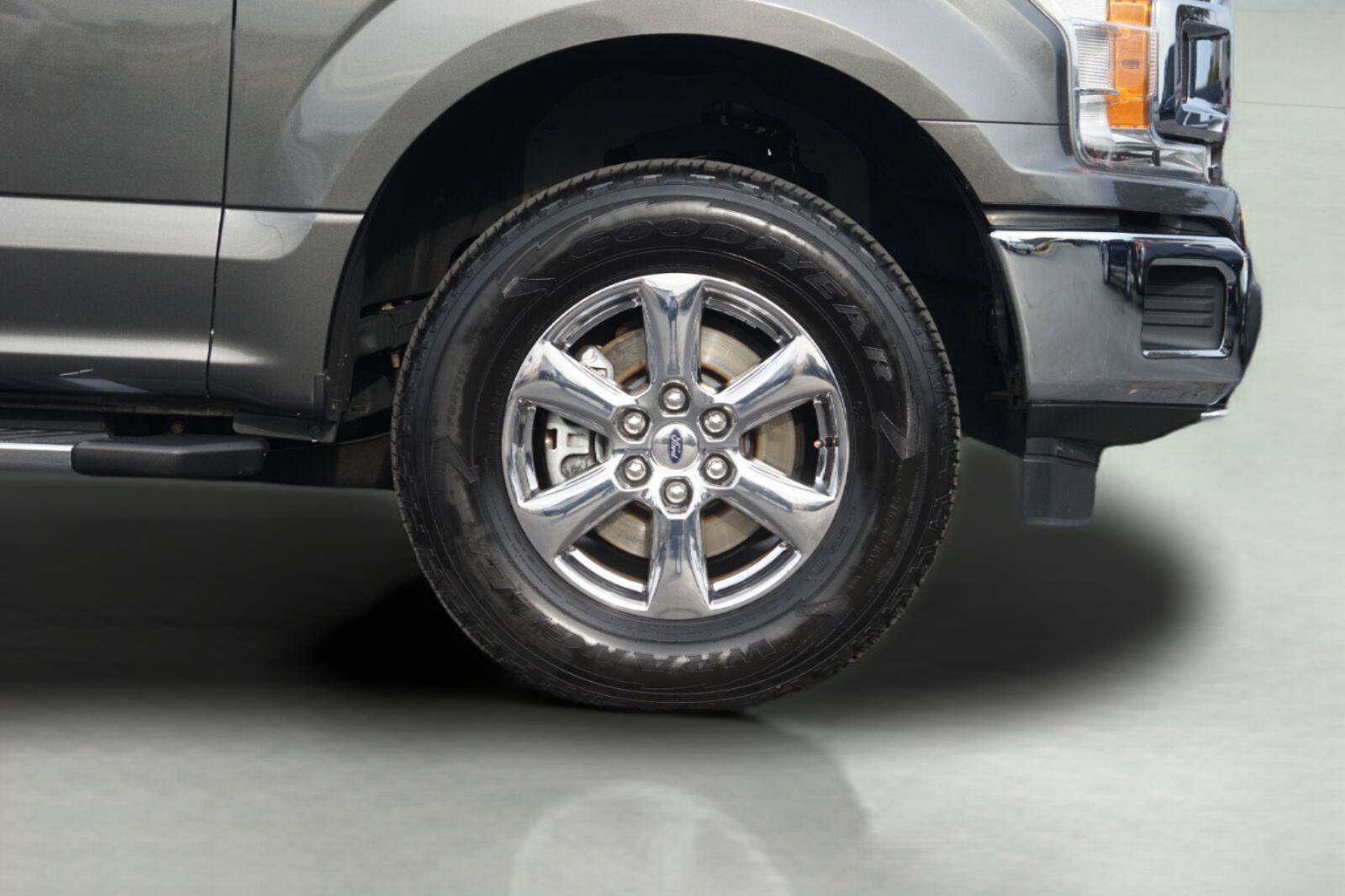 Certified 2018 Ford F150 XLT w/ Equipment Group 301A Mid AWD/4WD image 4