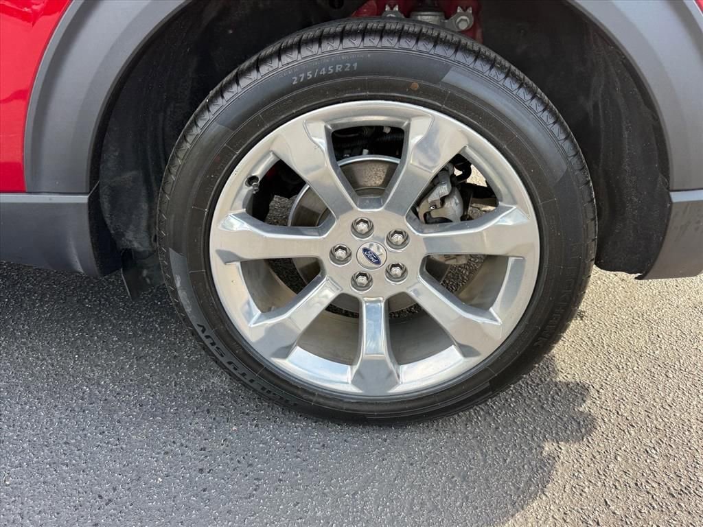 Certified 2020 Ford Explorer Platinum w/ Premium Technology Package AWD/4WD image 15