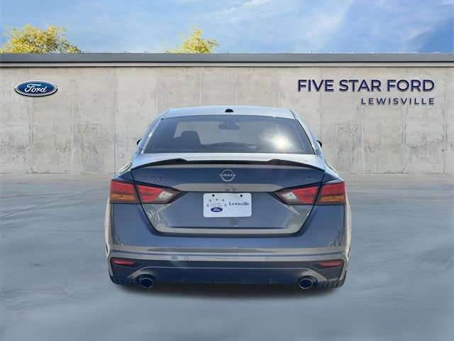 Used 2024 Nissan Altima 2.5 SL FWD image 5