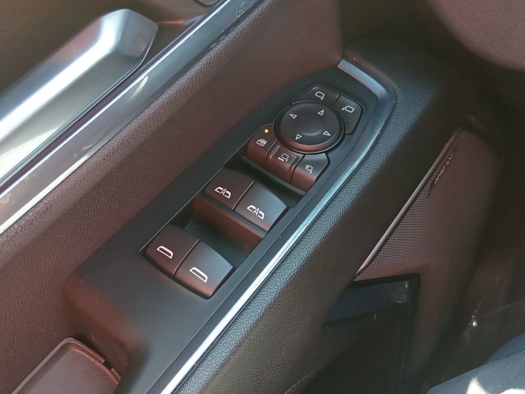 Used 2024 Chevrolet Silverado 2500 High Country w/ Midnight Edition AWD/4WD image 19