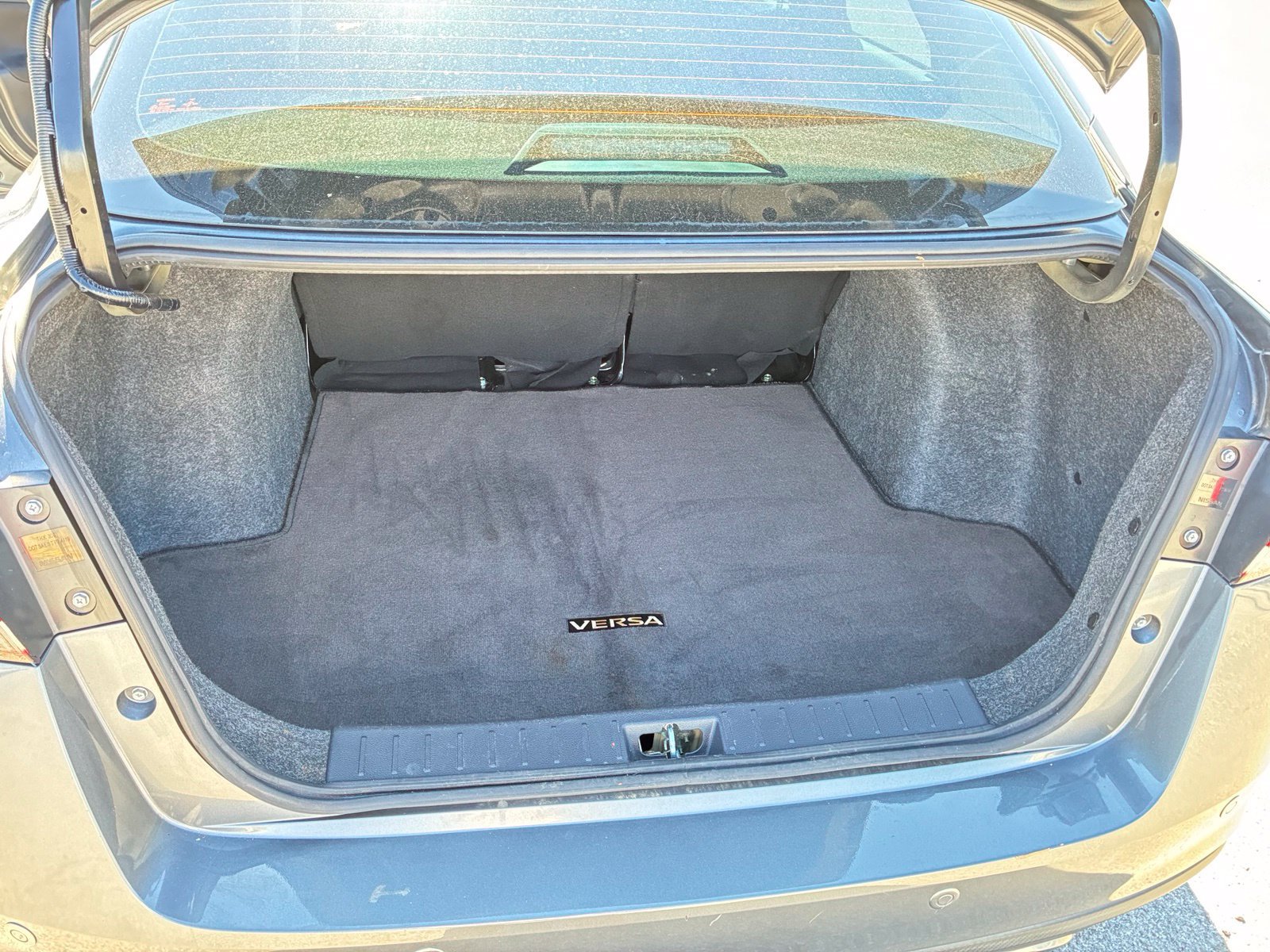 Used 2021 Nissan Versa SV FWD image 16
