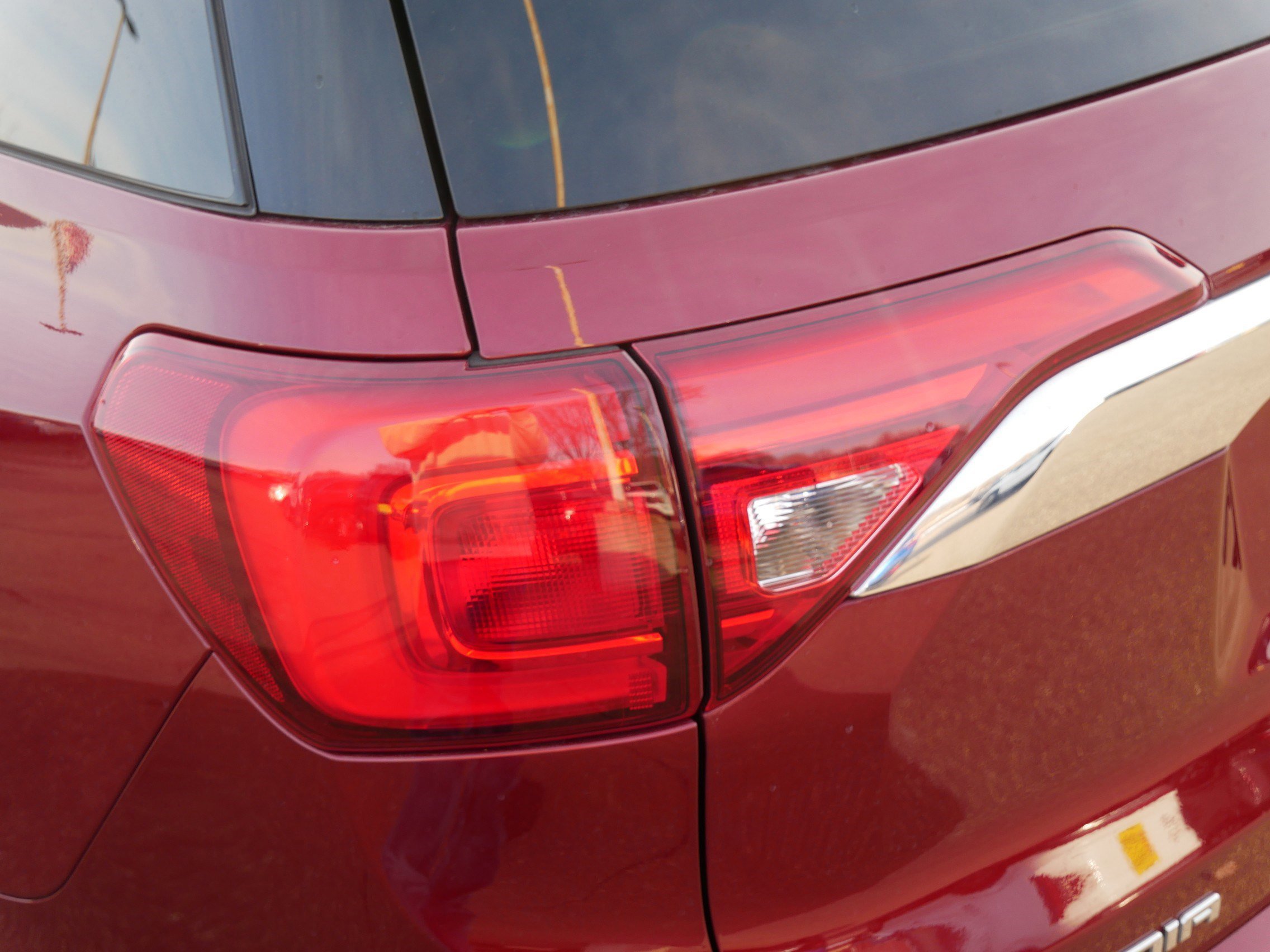 Used 2018 GMC Acadia Denali image 17