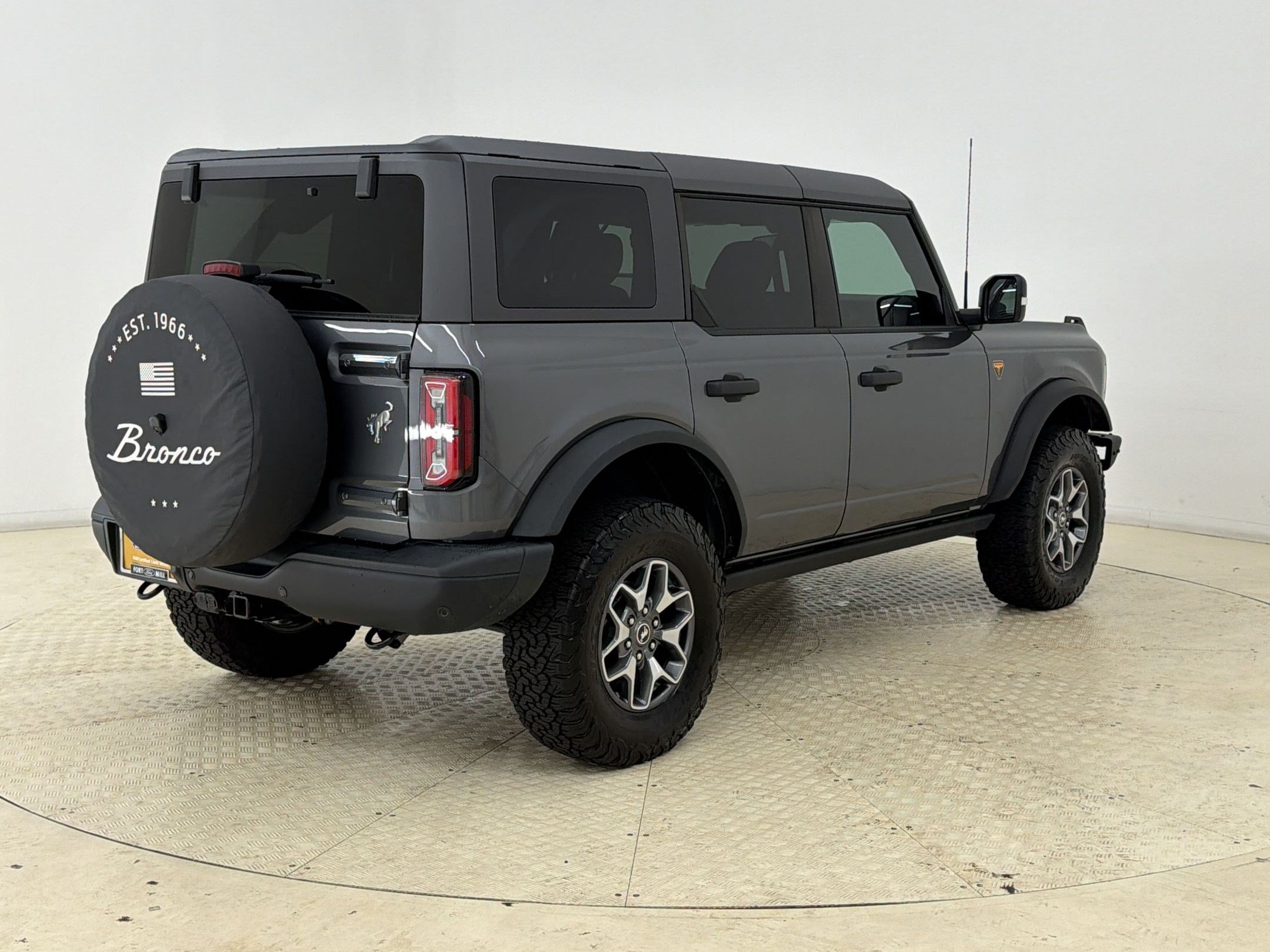 Certified 2024 Ford Bronco Badlands AWD/4WD image 9