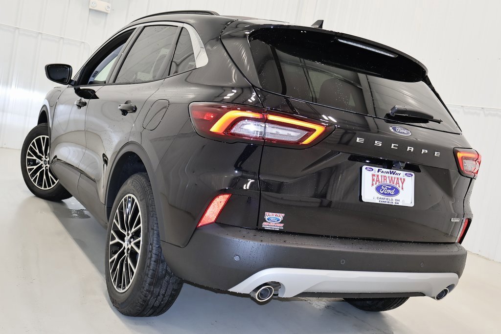 Certified 2024 Ford Escape SE image 6