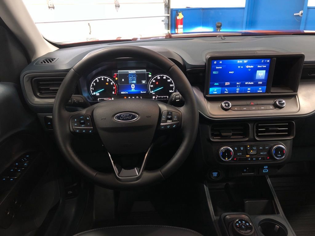 Certified 2024 Ford Maverick Lariat w/ Black Appearance Package image 17