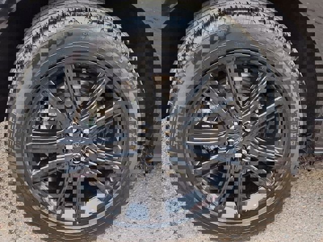 Certified 2024 Ford Edge ST-Line image 29