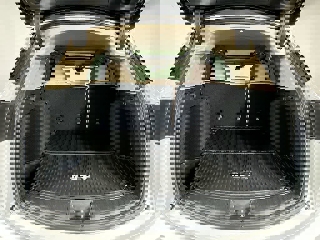 Used 2024 Acura RDX SH-AWD image 21