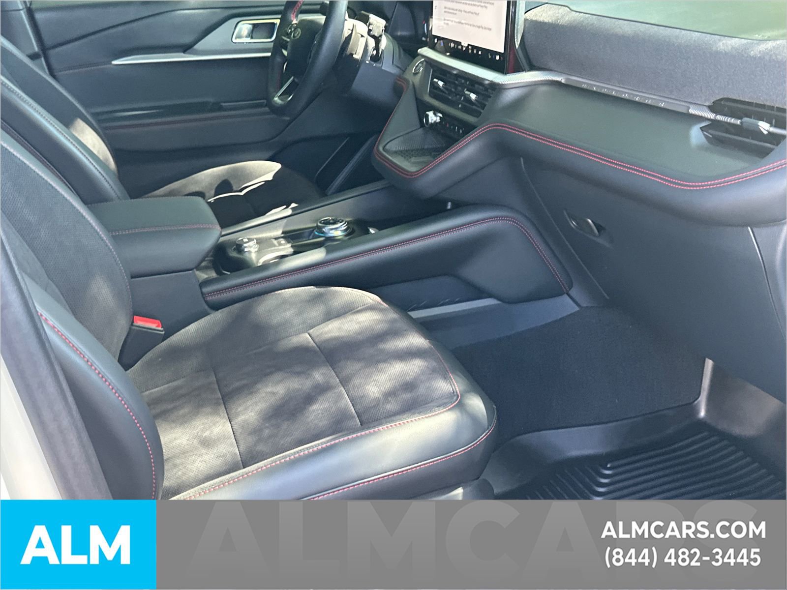 Certified 2025 Ford Explorer ST image 34