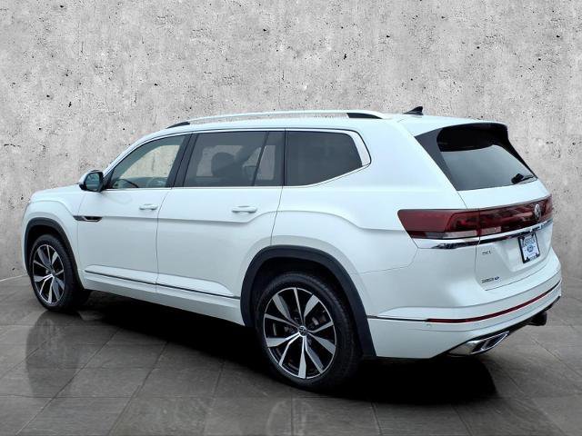 Used 2024 Volkswagen Atlas SEL Premium R-Line image 5