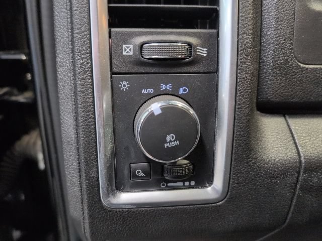 Used 2023 RAM 1500 Classic Warlock AWD/4WD image 14