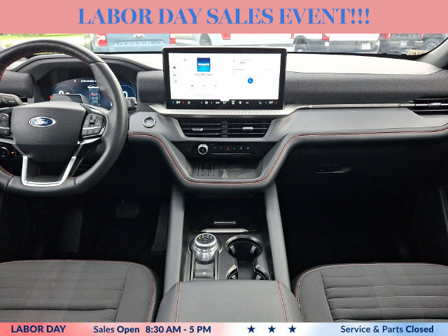 Certified 2025 Ford Explorer ST-Line w/ Premium Package AWD/4WD image 15