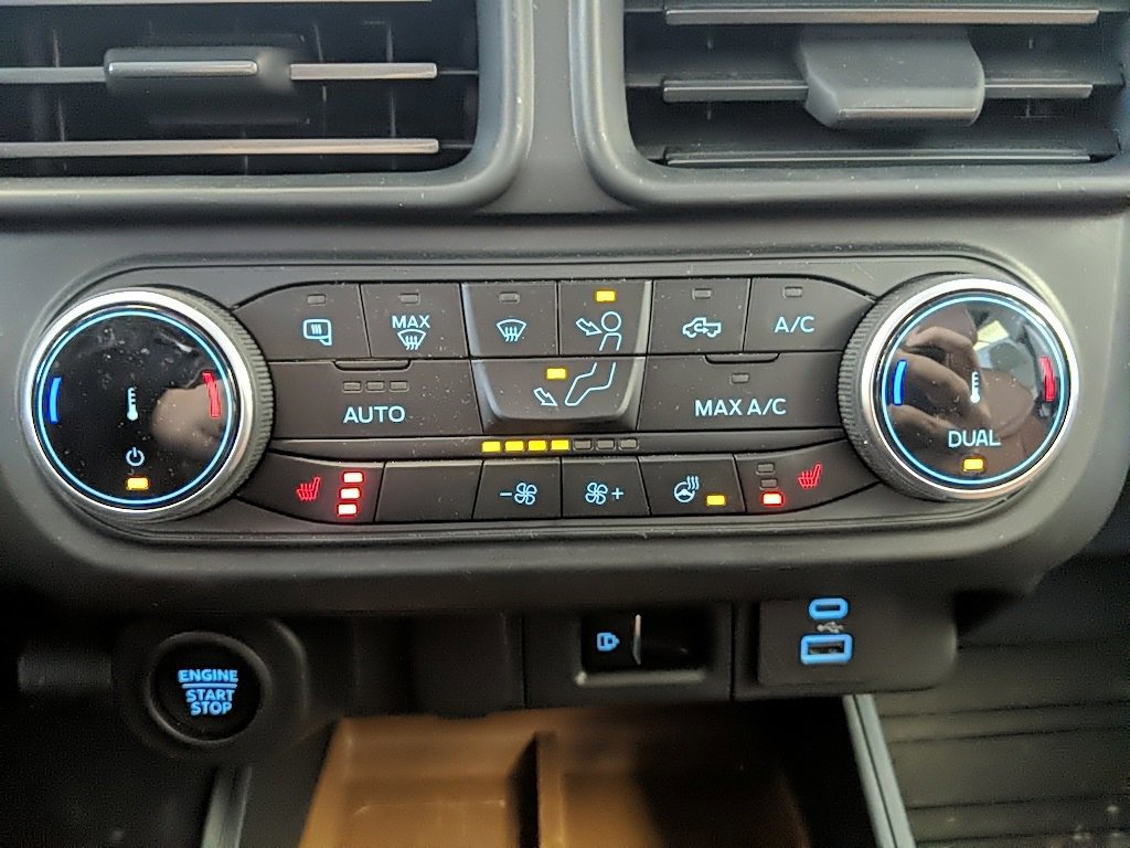 Certified 2022 Ford Maverick Lariat w/ Lariat Luxury Package image 24