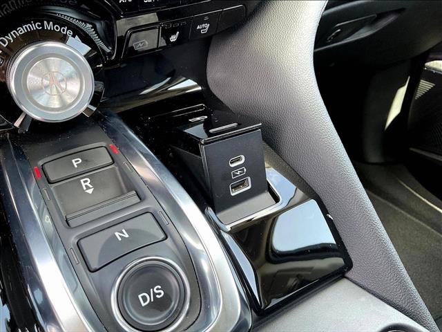 Used 2025 Acura MDX SH-AWD image 25