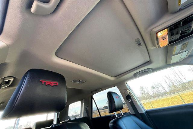 Used 2020 Toyota 4Runner TRD Off-Road Premium w/ Moonroof Package image 27